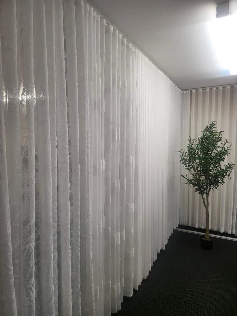 V4 Curtains — gallery image 10