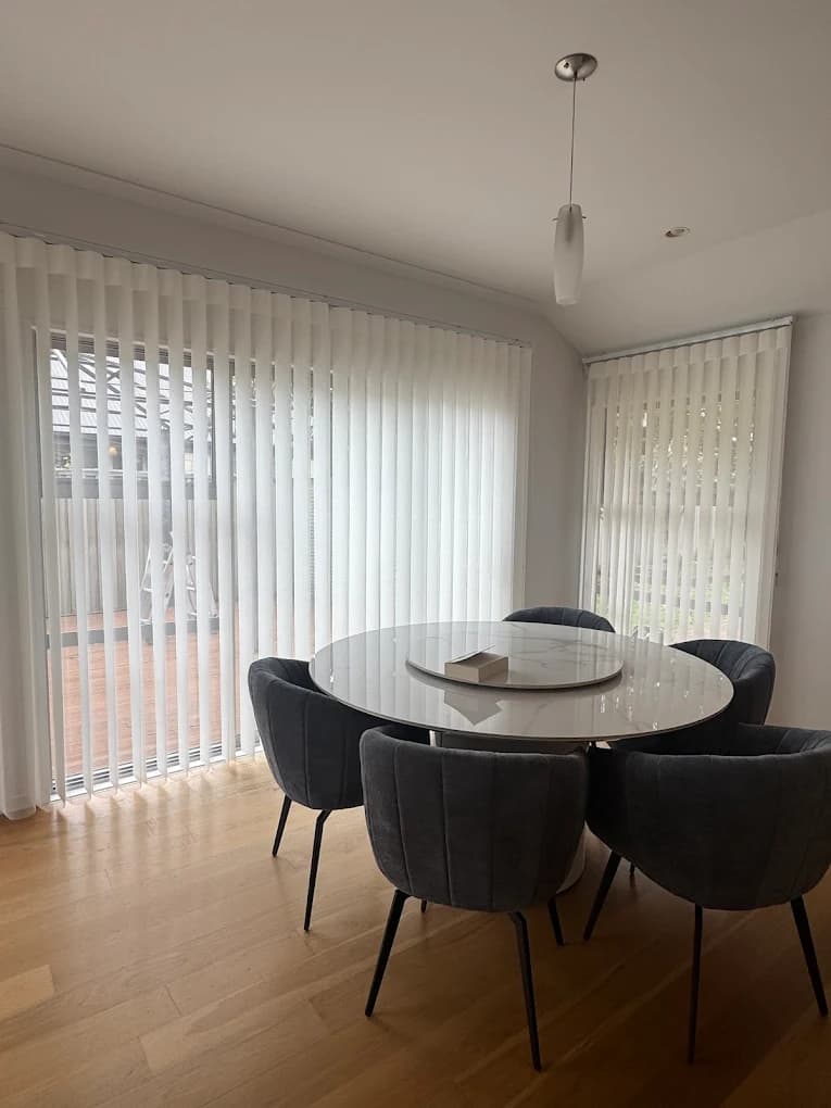 V4 Curtains — gallery image 17